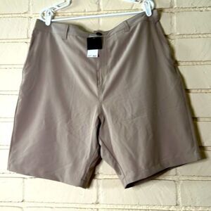 NWT Magaschoni Tan Shorts‎ Size 36